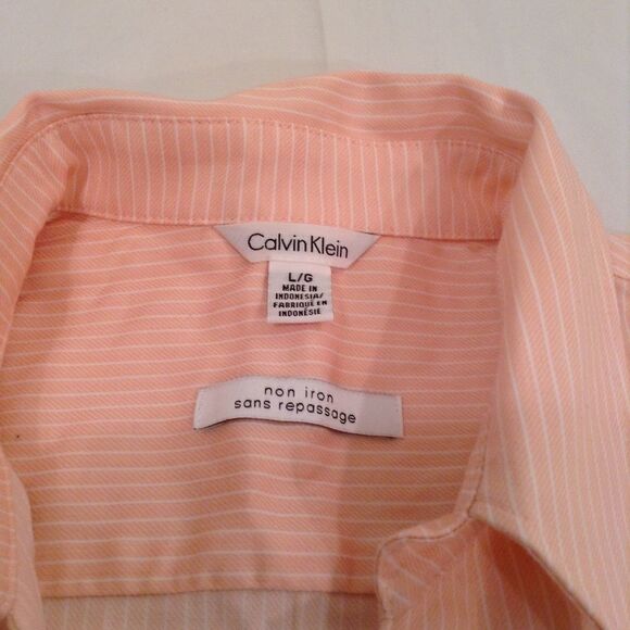 Calvin Klein Pink Pinstripe Button Down Shirt Size Large - Picture 3 of 5